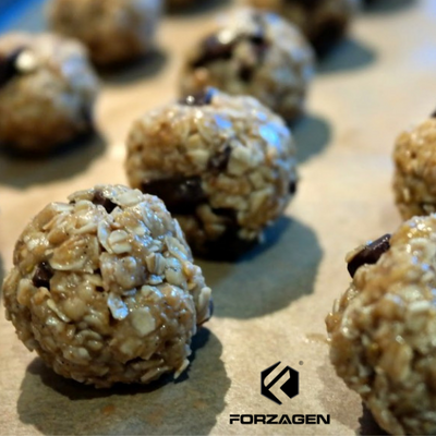 PROTEIN COCONUT BITES WITH PEANUT BUTTER